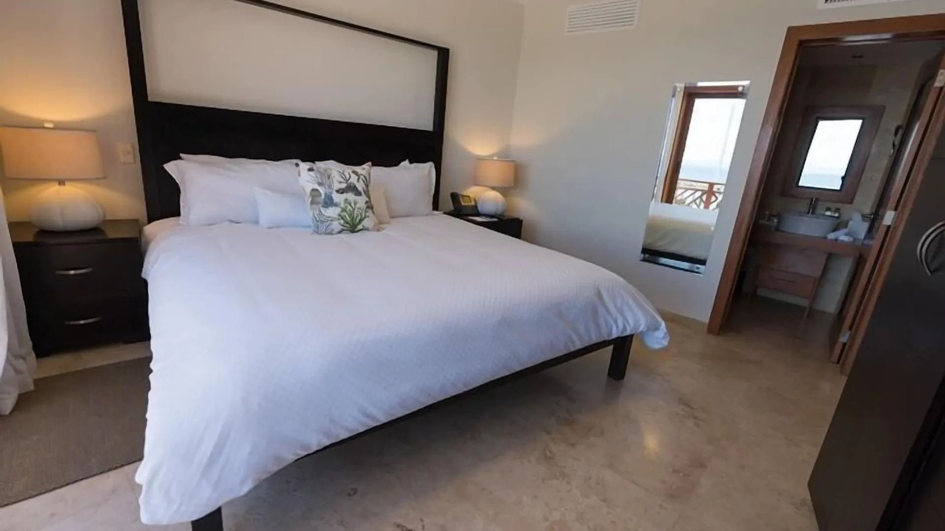 The Bannister Hotel & Yacht Club By Mint Samana