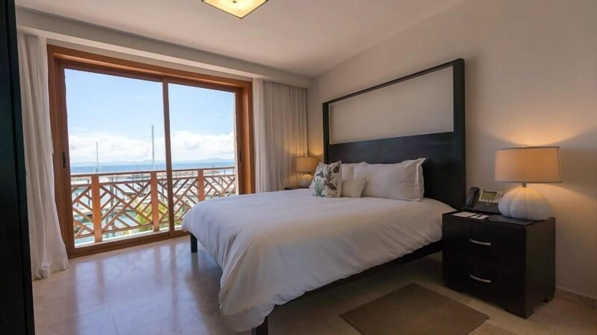 The Bannister Hotel & Yacht Club By Mint Samana