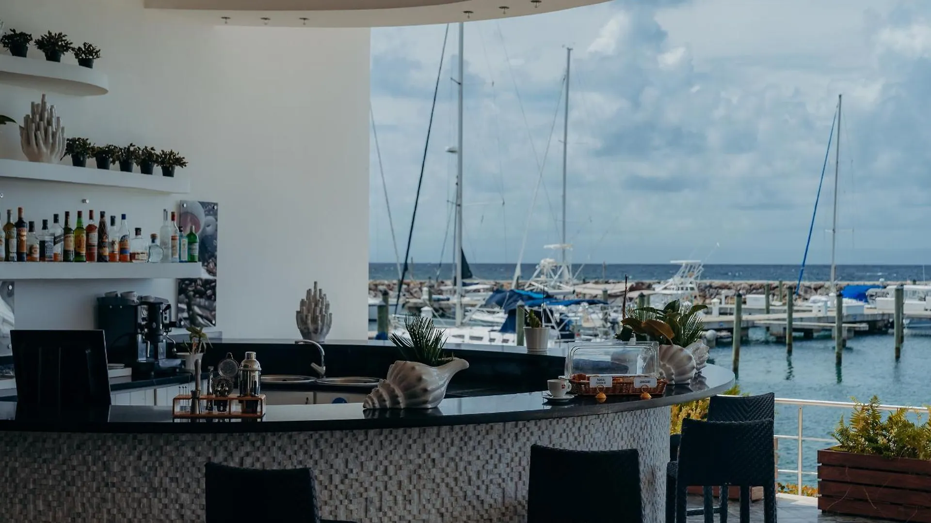 The Bannister Hotel & Yacht Club By Mint Samana